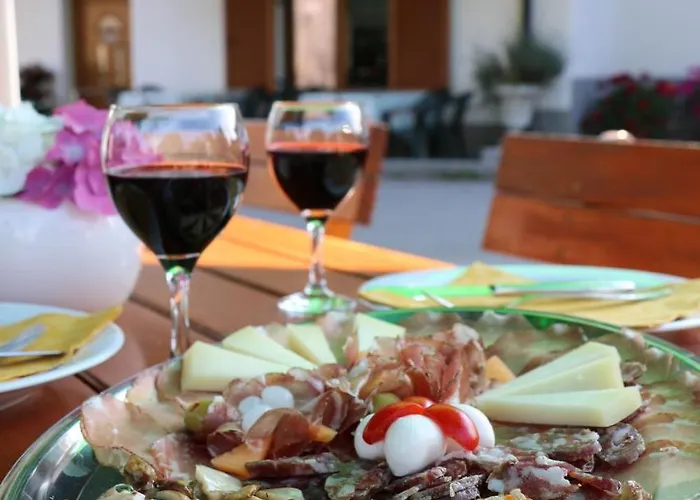 Farm Pri Cepcovih 农家乐 Golac